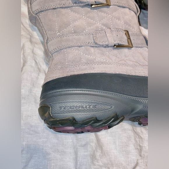 Women’s COLUMBIA Flurry Omni-heat Pull on winter Boot in light gray size 8 - Picture 10 of 14